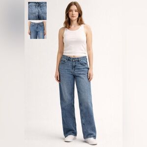 Hollister Low-Rise Baggy Jeans W27S Light Wash Denim Y2K